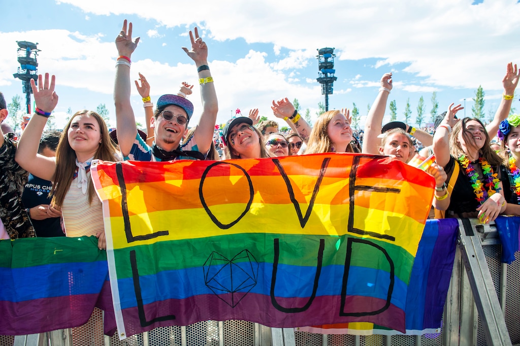 (Rick Egan  |  The Salt Lake Tribune)   Skyleigh Urrutia, Nick Astalos, Allison Doten and Elena Ring sing along with Dāya, at the LoveLoud Festival at the Usana Amphitheater, Saturday, June 29, 2019. This year's festival will take place on May 14, 2022 at Vivint Smart Home Arena.