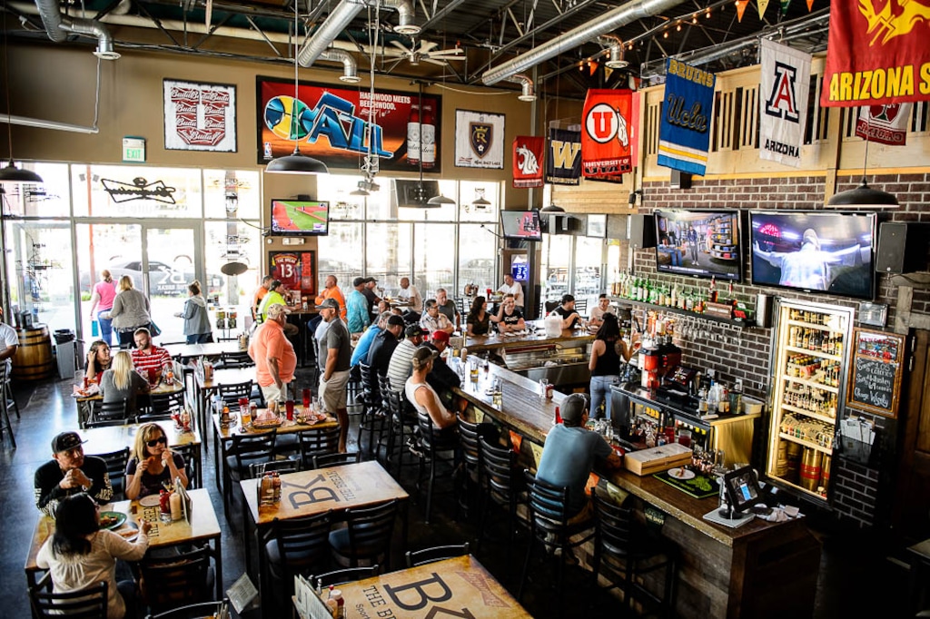 (Trent Nelson | The Salt Lake Tribune)  
When the Utah Legislature did away with the state's unique dining club designation, business owners had to decide whether to become a bar or a restaurant. The Break Sports Grill in South Jordan is one of 47 businesses that decided to become bars.