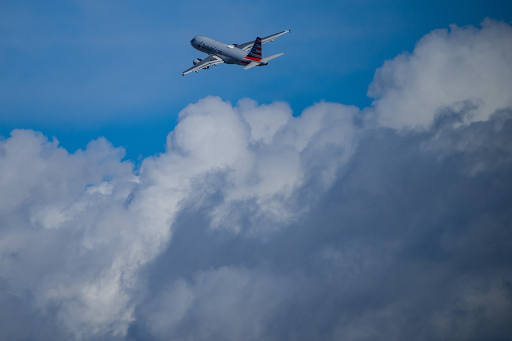 (Trent Nelson | The Salt Lake Tribune) A plane takes off from Salt Lake City International Airport on Thursday, Nov. 6, 2025.
