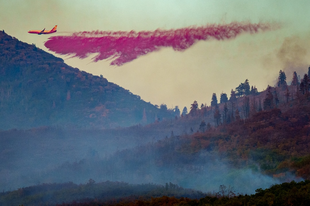 (Trent Nelson  |  The Salt Lake Tribune) Crews fight the Parleys Canyon Fire on Saturday, Aug. 14, 2021.
