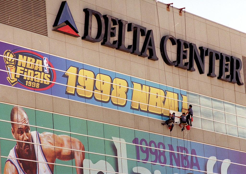 (Rick Egan | The Salt Lake Tribune) A playoffs banner adorns the Delta Center in 1998.