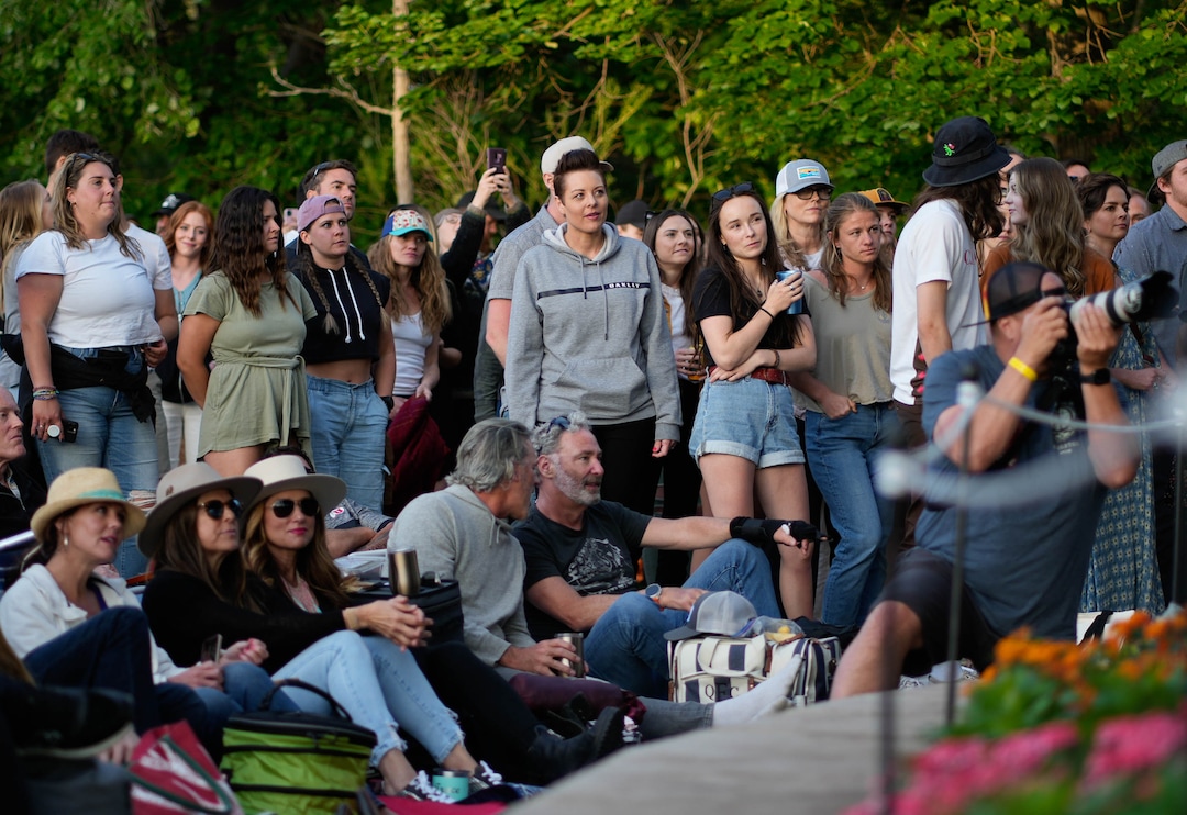 (Francisco Kjolseth | The Salt Lake Tribune) People enjoy the sound of KALEO as they kick off the first concert of the season at Red Butte Garden on Wednesday, May 18, 2022.