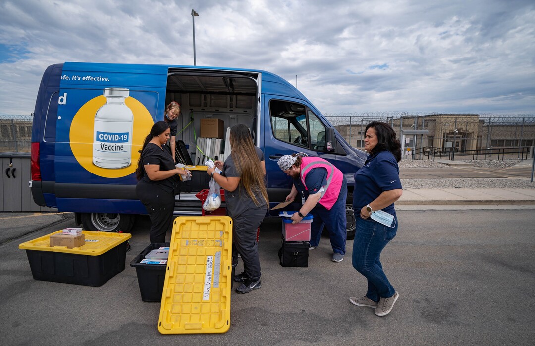 (Francisco Kjolseth | The Salt Lake Tribune) Nomi Health, the direct healthcare company coordinating COVID-19 testing and vaccination efforts across the country and Utah Department of Corrections collaborate to provide the COVID-19 vaccine for incoming inmates at the Utah State Prison in Draper, on Tuesday, July 27, 2021.