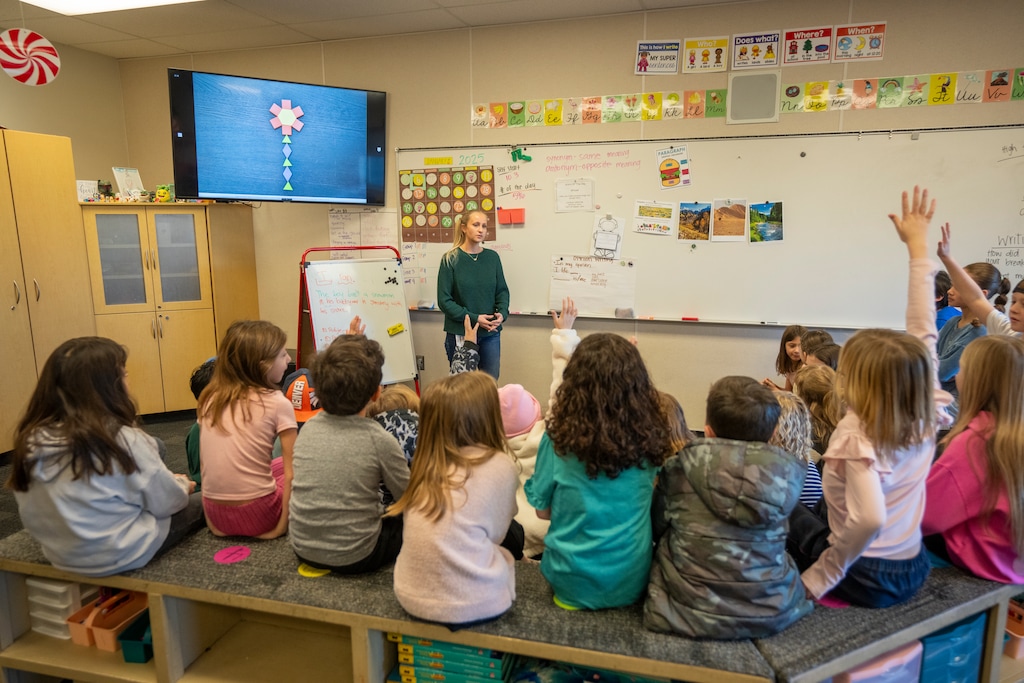 (Rick Egan | The Salt Lake Tribune) A second grade teacher instructs a class at Fox Hollow Elementary School, part of the current Alpine School District, on Tuesday, Jan 7, 2025. The Alpine district will split in July 2027, creating three new districts, including Timpanogos.