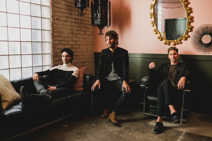 Courtesy | Anna Lee Photography. Los Angeles indie pop band Smallpools.