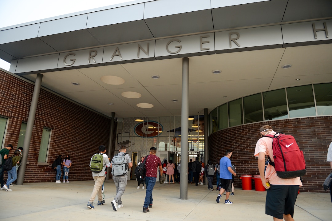 (Chris Samuels | The Salt Lake Tribune) Students begin the first day of school at Granger High School in West Valley City, Monday, Aug. 16, 2021.