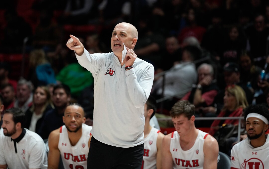(Francisco Kjolseth | The Salt Lake Tribune) Utah men’s basketball coach Craig Smith as the University of Utah hosts the Arizona Wildcats in NCAA basketball in Salt Lake City on Thursday, Dec. 1, 2022.