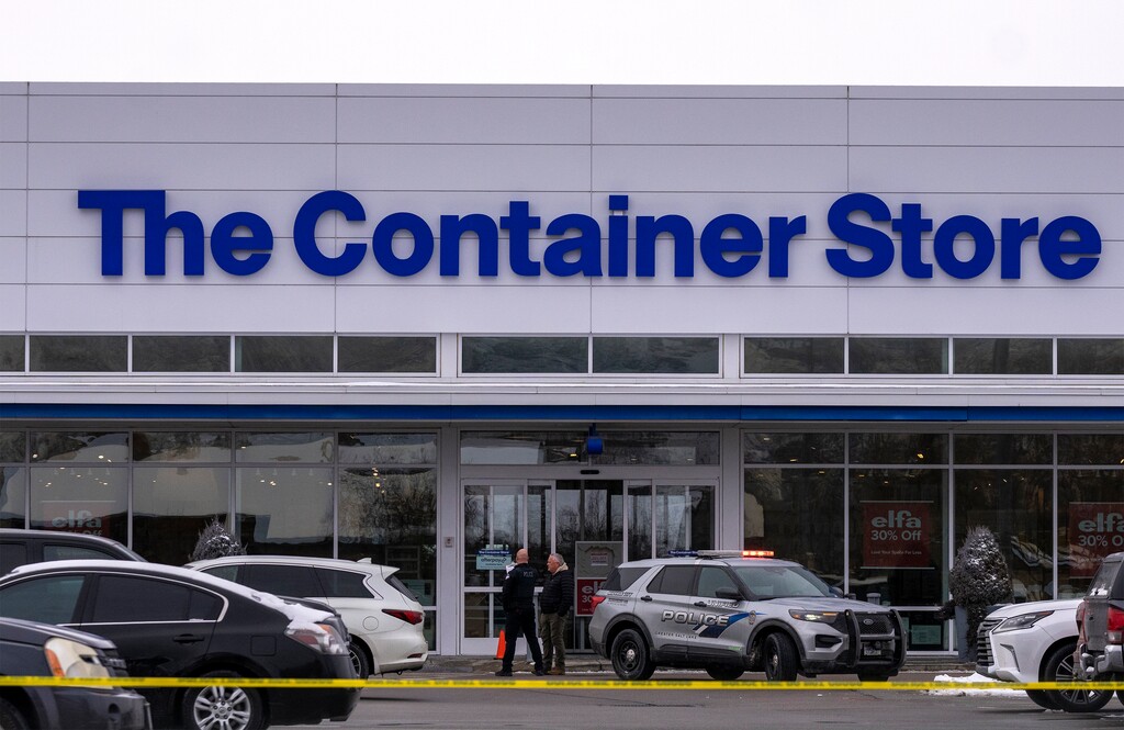 (Rick Egan | The Salt Lake Tribune)  Police investigate a shooting at Fashion Place mall on Saturday, Jan. 13, 2024.