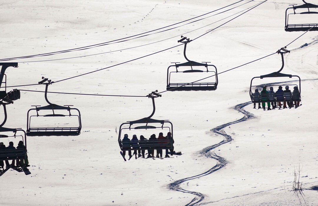 (Francisco Kjolseth | The Salt Lake Tribune) People take to the slopes of Park City Mountain Resort as clear skies and some recent fresh snow draws the crowds on Saturday, Dec. 18, 2021.