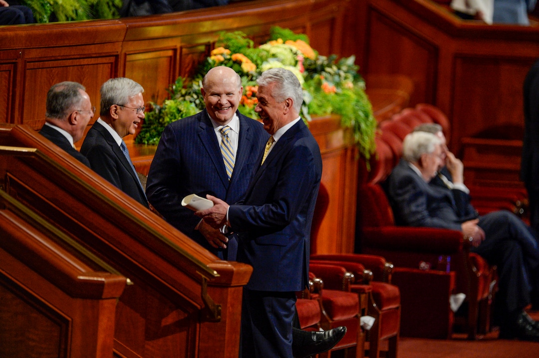 (Leah Hogsten  |  The Salt Lake Tribune)  l-r Elders Ulisses Soares, Gerrit W. Gong, Dale G. Renlund and Dieter F. Uchtdorf greet one another during the morning session of the 189th Annual General Conference of The Church of Jesus Christ of Latter-day Saints in Salt Lake City.