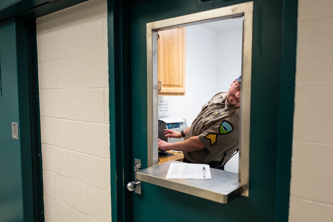 (Trent Nelson  |  The Salt Lake Tribune)  
Sergeant Dustin Anthon administers breath tests as part of Weber County's 24/7 Sobriety Program in Ogden on Thursday, Aug. 22, 2019.