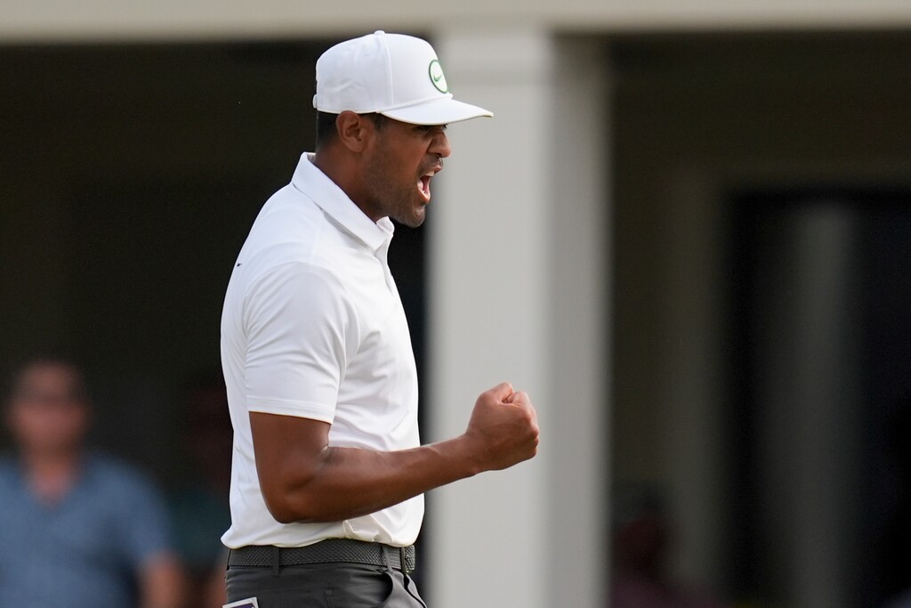 (Mike Stewart | AP) Tony Finau celebrates after a birdie on the 18th hole during the final round of the U.S. Open golf tournament Sunday, June 16, 2024, in Pinehurst, N.C.