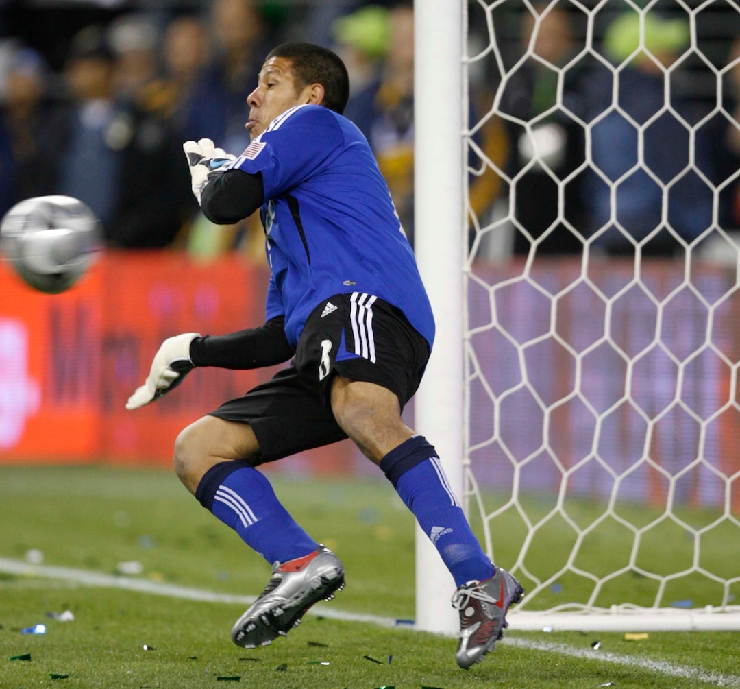 Trent Nelson  |  The Salt Lake TribuneReal Salt Lake goalkeeper Nick Rimando (18) blocks a shot during the shoot out. Real Salt Lake vs. LA Galaxy, MLS Cup Sunday, November 22 2009 at Qwest Field in Seattle.