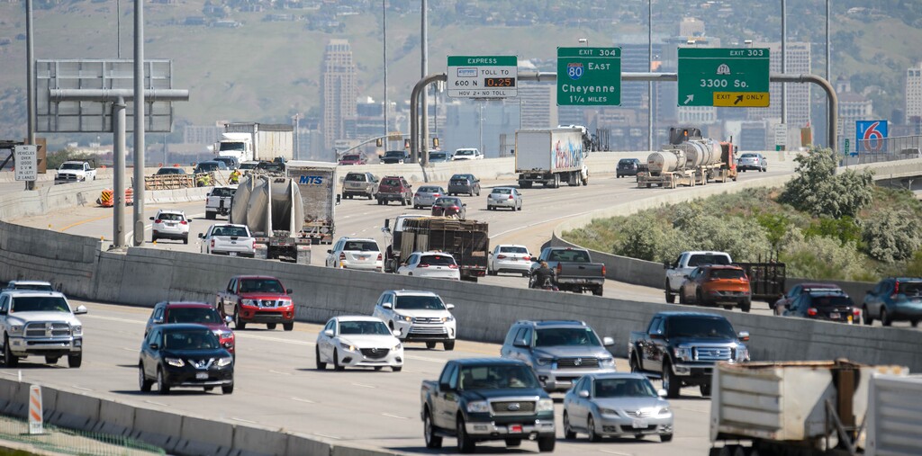 (Trent Nelson | Tribune file photo) Traffic on I-15, seen from 3900 South in South Salt Lake, on Wednesday, June 5, 2019.