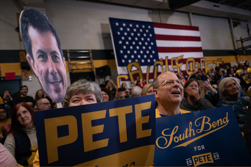 (Todd Heisler | The New York Times) Attendees at a presidential primary campaign event for former Mayor Pete Buttigieg of South Bend, Ind., in Coralville, Iowa, Feb. 2, 2020.