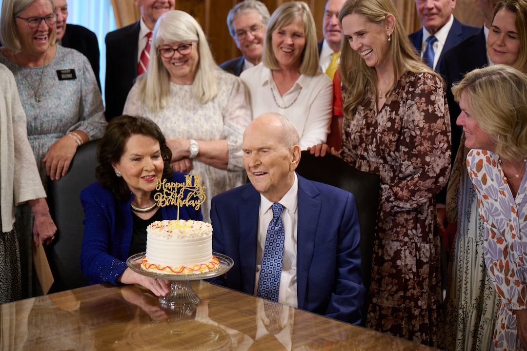 (The Church of Jesus Christ of Latter-day Saints) President Russell M. Nelson gathers in the Church Administration Building with wife Wendy and other family members on Sunday, Sept. 7, 2025, ahead of his 101st birthday on Tuesday.