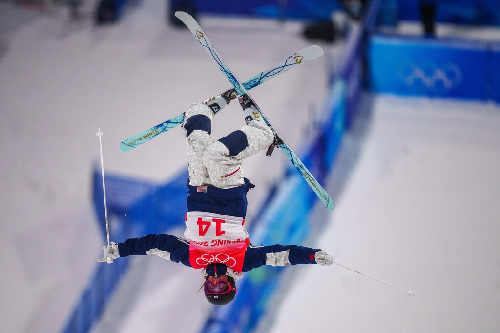 (Trent Nelson | The Salt Lake Tribune) Jaelin Kauf (USA) competes in women's moguls qualification at the Zhangjiakou Genting Snow Park during the 2022 Beijing Winter Olympics on Thursday, Feb. 3, 2022.