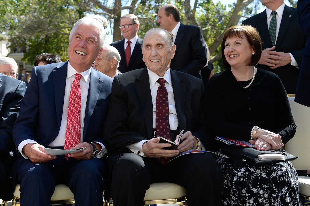 (Francisco Kjolseth  |  The Salt Lake Tribune) President Thomas S. Monson (center) is joined by second counselor Dieter F. Uchtdorf, and daughter Ann Dibb as the University of Utah unveils the newly refurbished Enos A. Wall Mansion named after the LDS leader in August 2016.