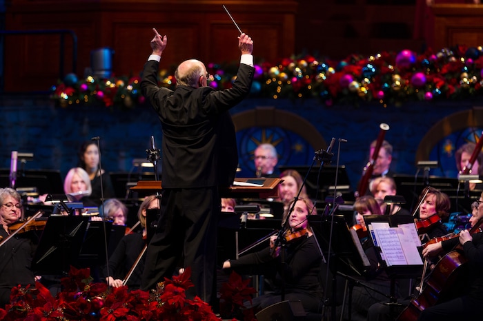 (Alex Gallivan | Special to the Tribune) Christmas with Mormon Tabernacle Choir featuring Rolando Villazón at The LDS Church Conference Center in Salt Lake City, Thursday,Dec 082016