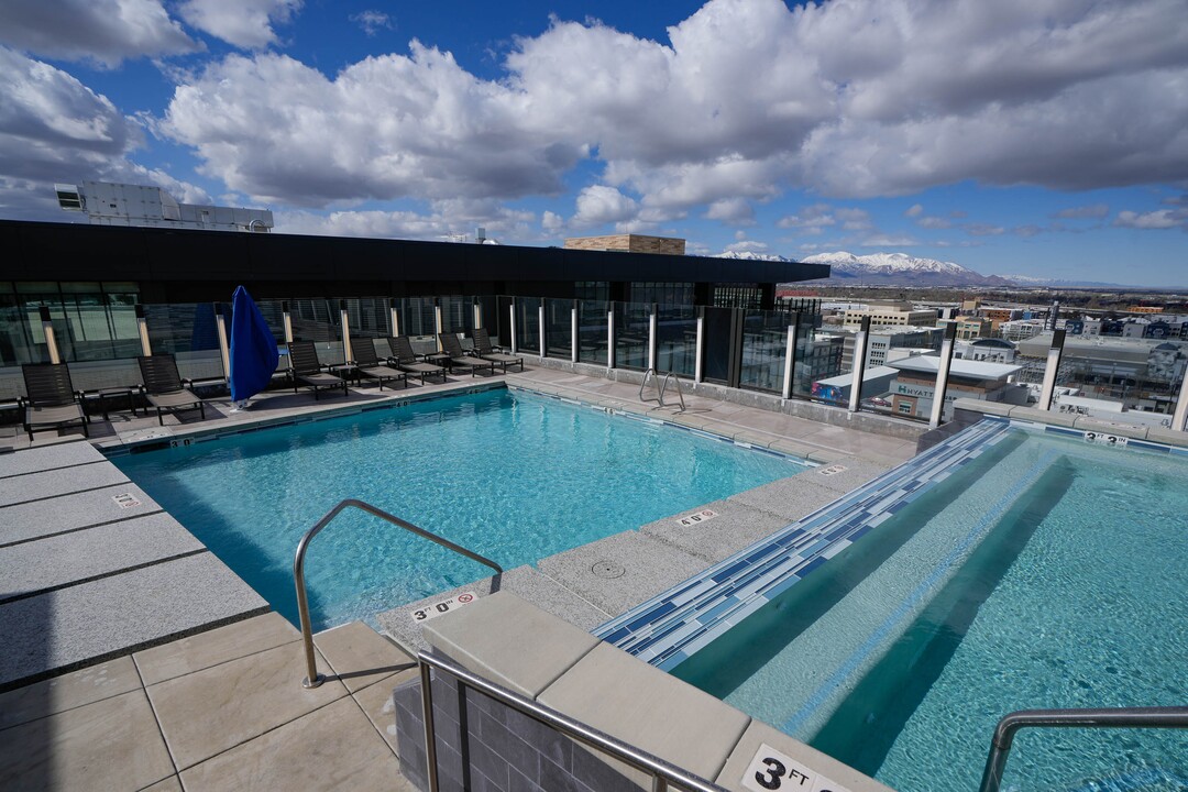 (Francisco Kjolseth | The Salt Lake Tribune) The sky deck pool and hot tub are part of a new residential and hospitality center known West Quarter, located at 100 South and 300 West in Salt Lake City, opened on Wednesday, April 19, 2023. It includes 240 luxury apartments in a tower called The Charles and 272 guest rooms spread over two hotels, Le Meridien and Element, along with several restaurants and soon-to-be opened retail outlets at ground level.