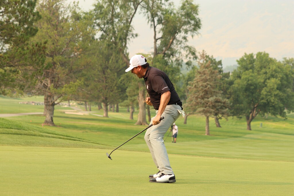 (Garrit Johnson | Fairways Media) Utah Championship winner Joshua Creel celebrates the match-clinching putt on No. 18 at Oakridge Country Club on Sunday, Aug. 8, 2021.