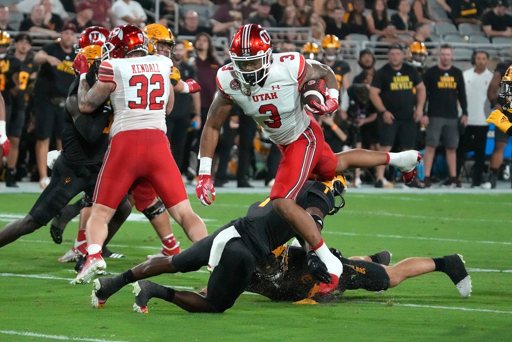 Utah quarterback Ja'Quinden Jackson (3) during the first half of an NCAA college football game against Arizona State, Saturday, Sept. 24, 2022, in Tempe, Ariz. (AP Photo/Rick Scuteri)
