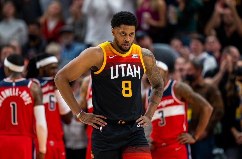 (Rick Egan | The Salt Lake Tribune)  Utah Jazz forward Rudy Gay (8) walks to the free throw line, in NBA action between the Utah Jazz and the Washington Wizards, at Vivint Arena on Saturday, Dec. 18, 2021.