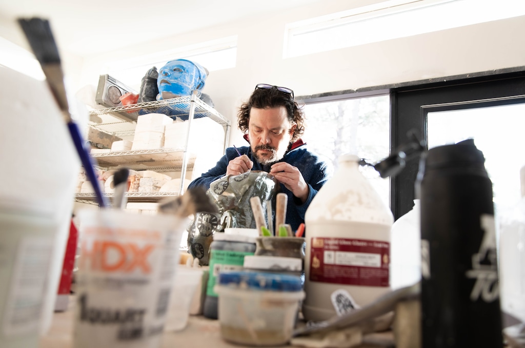 (Rachel Rydalch | The Salt Lake Tribune) Horacio Rodriguez working in his studio on Wednesday, Jan. 12, 2022.