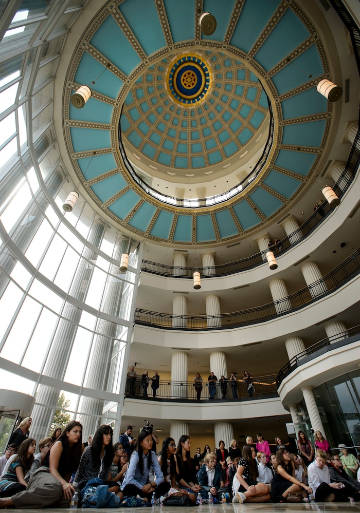 (Steve Griffin  |  The Salt Lake Tribune) Midvale Middle School children listen to Justice Christine Durham as she reads the Preamble Of The Constitution as the Utah State Courts celebrate Constitution Day in the rotunda of the Matheson Courthouse in Salt Lake City Friday September 15, 2017.

