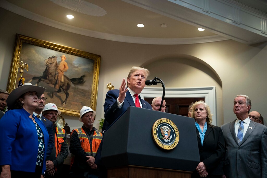 (Al Drago | The New York Times)  President Trump announced rollbacks of National Environmental Policy Act regulations in Washington on Thursday, Jan. 9, 2020.