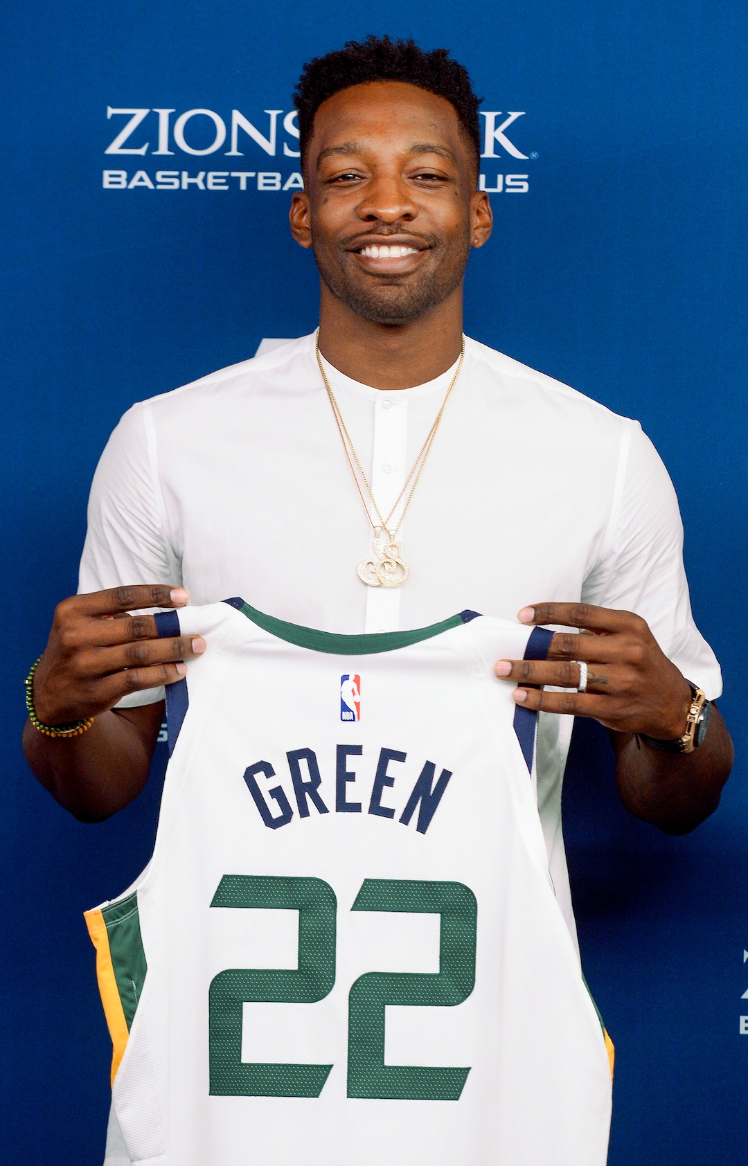 (Leah Hogsten  |  The Salt Lake Tribune) The Utah JazzÕs new forward Jeff Green holds his Jazz jersey, Friday, July 26, 2019 at the Jazz basketball facility.