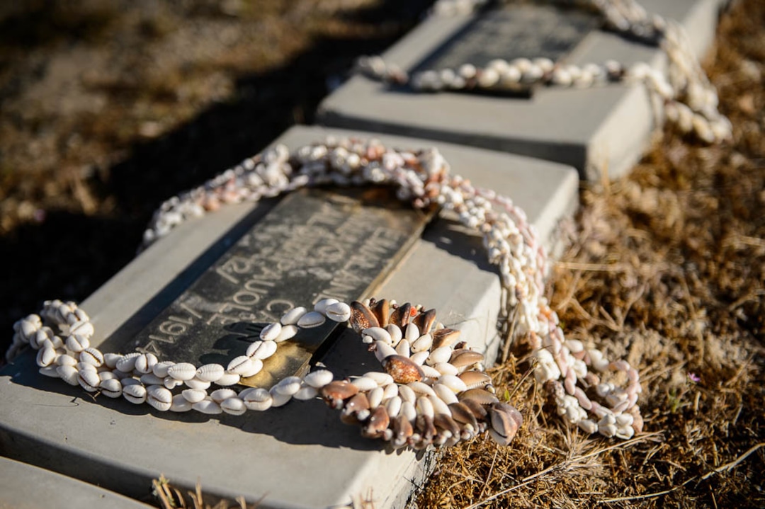 (Trent Nelson | The Salt Lake Tribune)  Descendants of the Hawaiians who settled the desert town of Iosepa took time during their Memorial Day gathering to clean the graves of their ancestors, Saturday May 26, 2018.