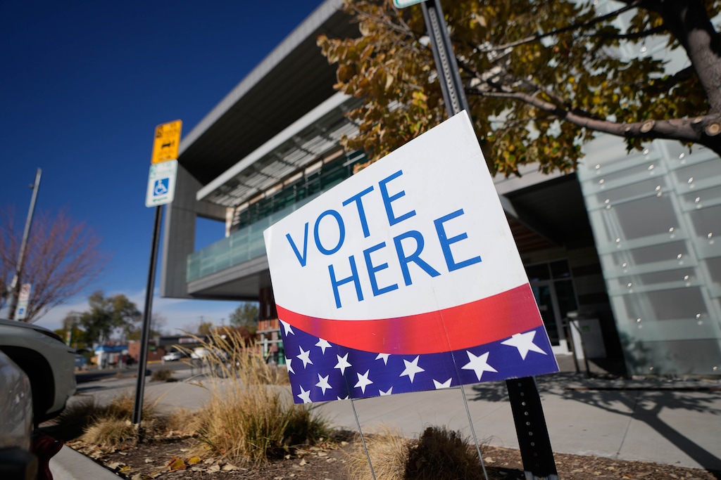 (Francisco Kjolseth | The Salt Lake Tribune) Voting signs guide people to the Marmalade Branch Library in Salt Lake City on Tuesday, Nov. 4, 2025.