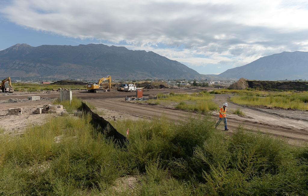 (Francisco Kjolseth | Tribune file photo) The Vineyard connector from I-15 begins to take shape at the @geneva project, a 1,700 acre master-planned community project being built on the site of the old Geneva Steel Mill, in Sept. 2014.