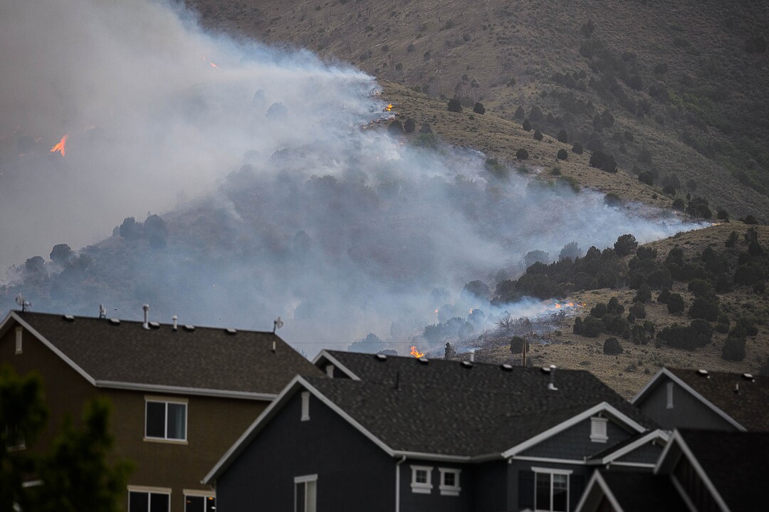 (Trent Nelson  |  The Salt Lake Tribune) The Knolls Fire burns above Saratoga Springs on Sunday, June 28, 2020.