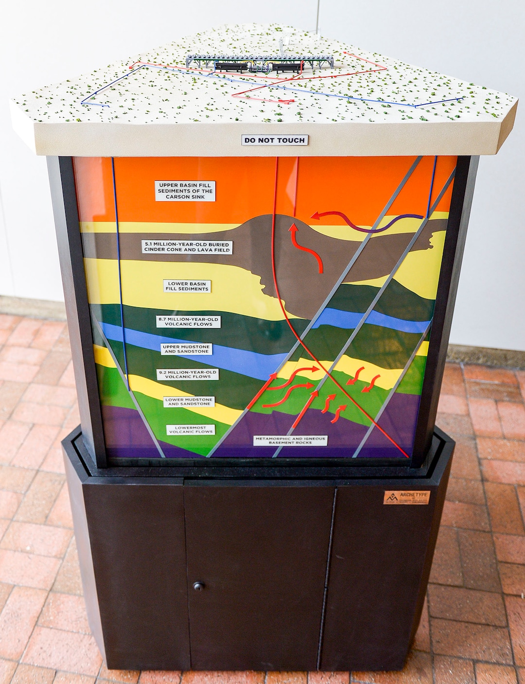 (Leah Hogsten  |  The Salt Lake Tribune) A model shows how the closed circuit, geothermal power generating plant located in Soda Lake, Nev., works. The geothermal plant generates electricity for the University of Utah. The University of Utah gets more than half of its electricity from solar and geothermal power.