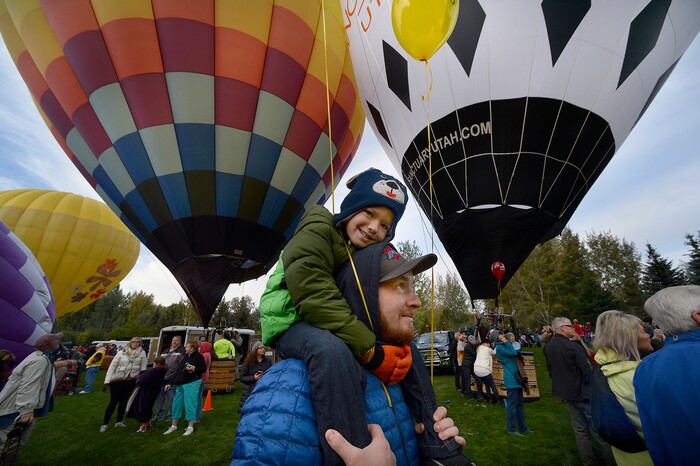 (Scott Sommerdorf | The Salt Lake Tribune)
Spectators watch the balloon launches at the 4th annual Autumn Aloft Hot Air Balloon Festival in Park City, Sunday, September 17, 2017.