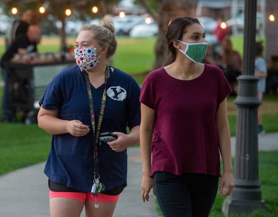 (Rick Egan  |  The Salt Lake Tribune)    Most of the visitors wore masks as they shopped the Farmers Market at Orem City Park, on Wednesday, Sept. 16, 2020.