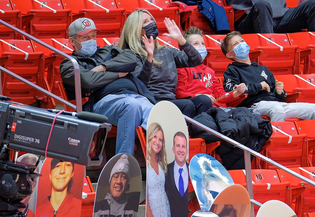 (Leah Hogsten | The Salt Lake Tribune) Utah players' family and friends were allowed into the stadium as the University of Utah host the Arizona Wildcats, Feb. 4, 2021 at the Jon M. Huntsman Arena.