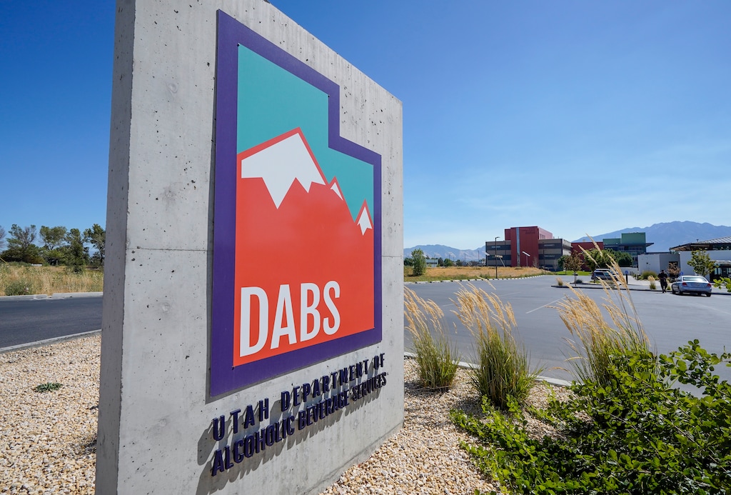 (Chris Samuels | The Salt Lake Tribune) A sign for the Department of Alcoholic Beverage Services outside a state liquor store in Taylorsville, Thursday, July 31, 2025.