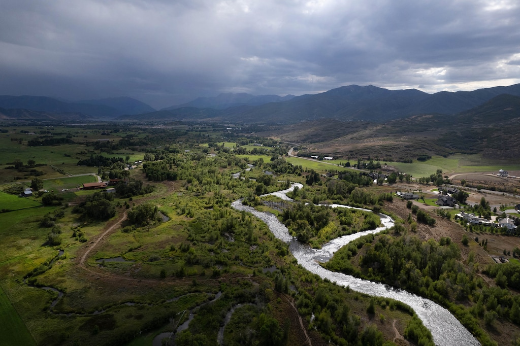 (Francisco Kjolseth | The Salt Lake Tribune) The setting sun is reflected along the middle Provo River, a Blue Ribbon fishery, popular among anglers on Aug. 24, 2022.