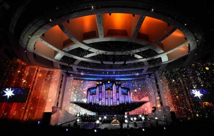 (Francisco Kjolseth | The Salt Lake Tribune) The Tabernacle Choir at Temple Square holds its annual Christmas Concert with special guests Stephanie J. Block and Sebastian Arcelus on Thursday, Dec. 11, 2025,