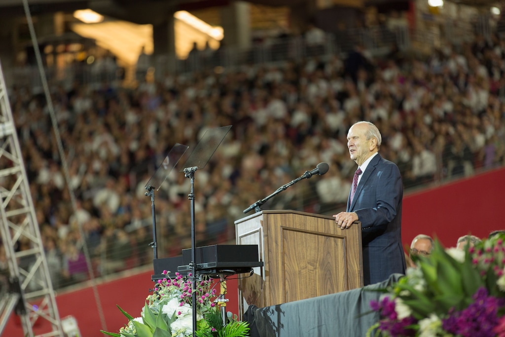 (Photo courtesy of The Church of Jesus Christ of Latter-day Saints)
The world leader of The Church of Jesus Christ of Latter-day Saints, President Russell M. Nelson, encourages members in the Phoenix area to increase their faith practices in the home. He and his first counselor, President Dallin H. Oaks, spoke to Latter-day Saints in State Farm Stadium Sunday, Feb. 10, 2019.