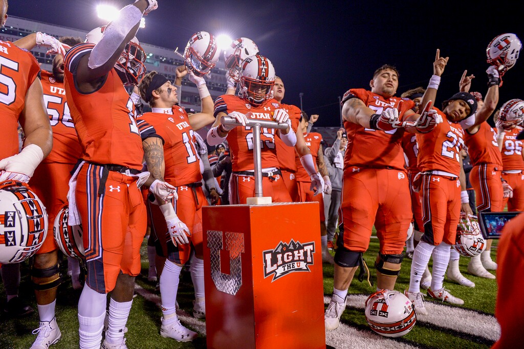 Leah Hogsten  |  The Salt Lake Tribune  Utah defeated Arizona 42-10, at Rice-Eccles Stadium in Salt Lake City, Friday Oct. 12, 2018. 