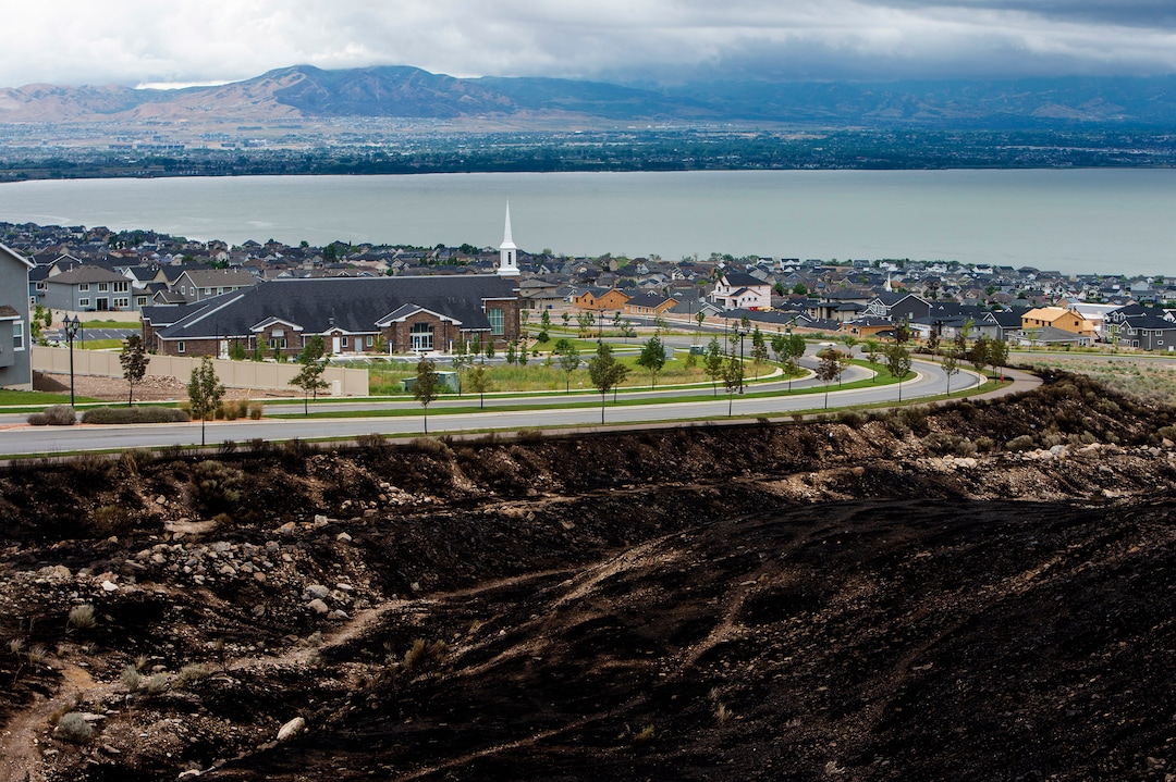 (Rick Egan  |  The Salt Lake Tribune)      The fire in Saratoga Springs burned up to the edge of South Swainston Ave,  Monday, June 29, 2020.