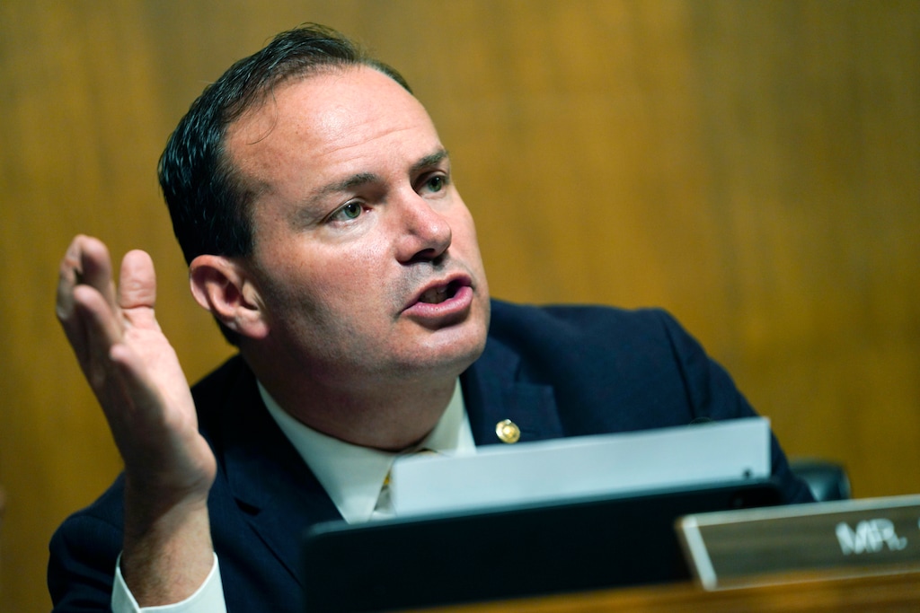 (Ting Shen | Pool) Sen. Mike Lee, R-Utah, on Tuesday, Sept. 21, 2021 in Washington.
