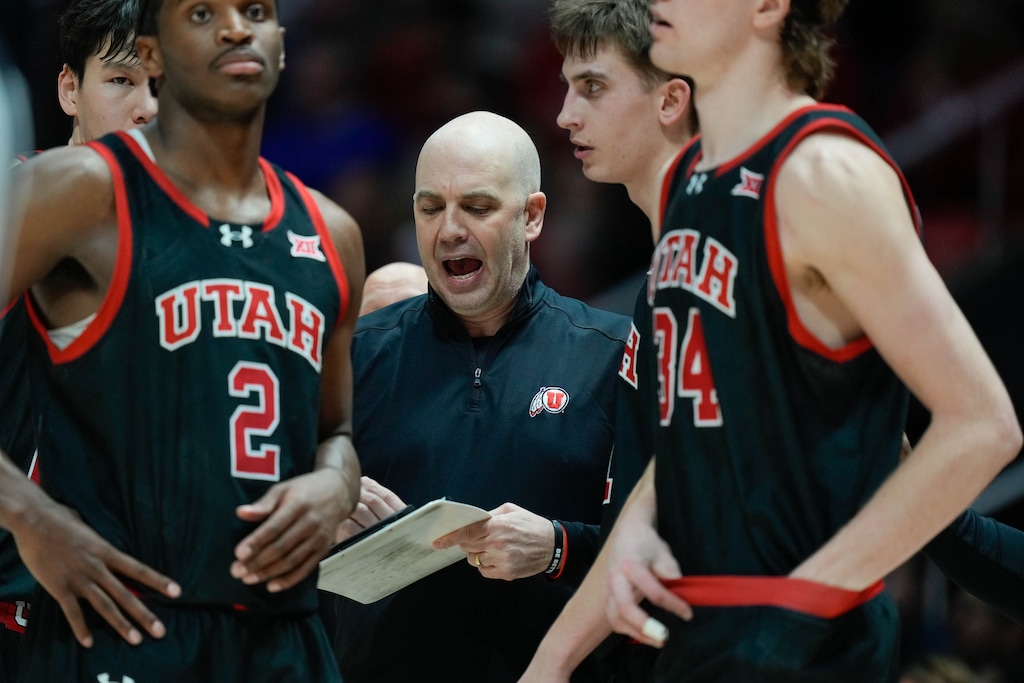 (Francisco Kjolseth  | The Salt Lake Tribune) Utah coach Craig Smith gathers his players during an NCAA college basketball game, Saturday, Feb. 15, 2025, in Salt Lake City.