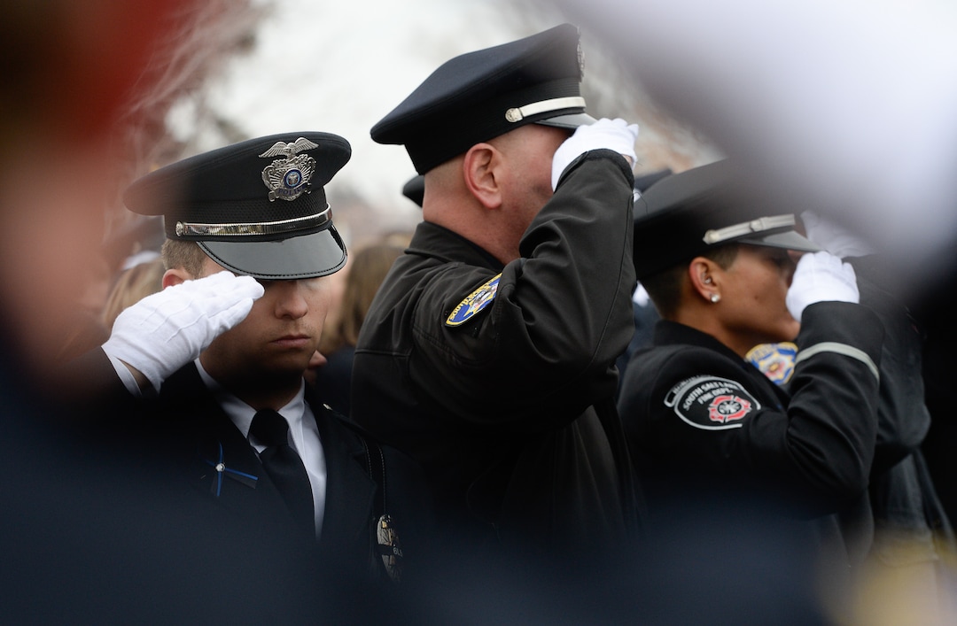 (Francisco Kjolseth  |  The Salt Lake Tribune)  Hundreds of police officers attend funeral services for fellow officer  David Romrell at Larkin Sunset Gardens Cemetery in Sandy, Wed. Dec. 5, 2018.