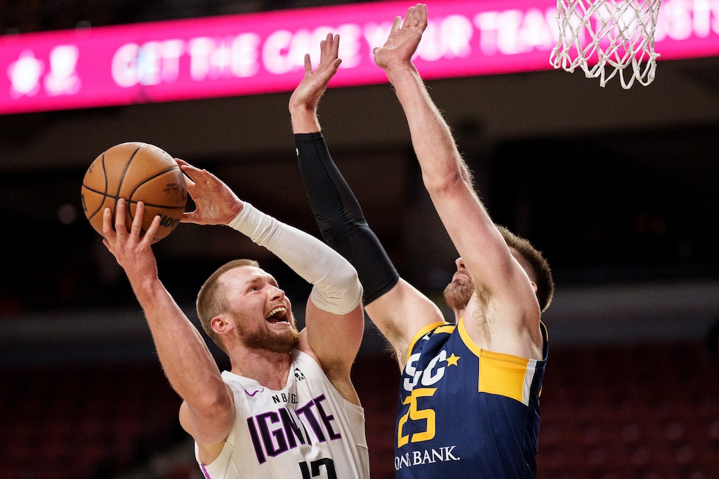 (Trent Nelson  |  The Salt Lake Tribune) Ignite center Erik Mika is defended by Micah Potter as the Salt Lake City Stars host G League Ignite in NBA G League basketball at the Maverik Center in West Valley City on Monday, Nov. 28, 2022.