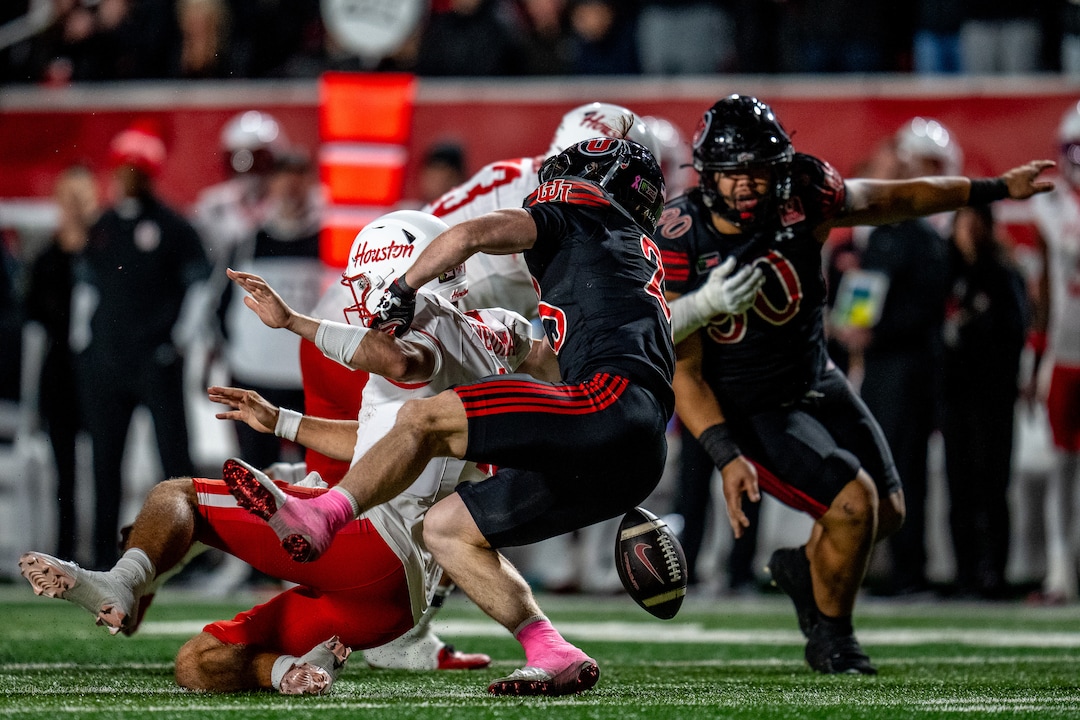 (Trent Nelson  |  The Salt Lake Tribune) Houston Cougars quarterback Conner Weigman (1) turns over the ball late in the game as Utah hosts Houston, NCAA football at Rice-Eccles Stadium in Salt Lake City on Saturday, Oct. 24, 2026.